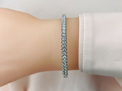 Unique Prong Diamond Bangle Bracelet